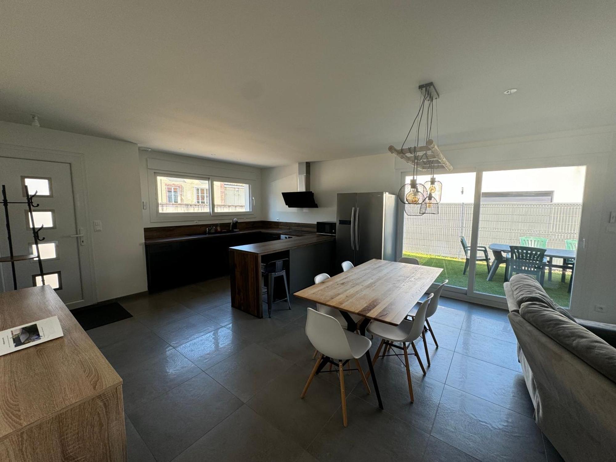 Maison Avec Jacuzzi Et Sauna 埃皮纳勒 外观 照片